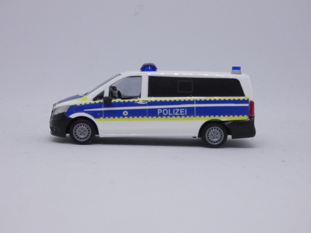 M B Vito II  Bus Funkstreifenwagen der Polizei