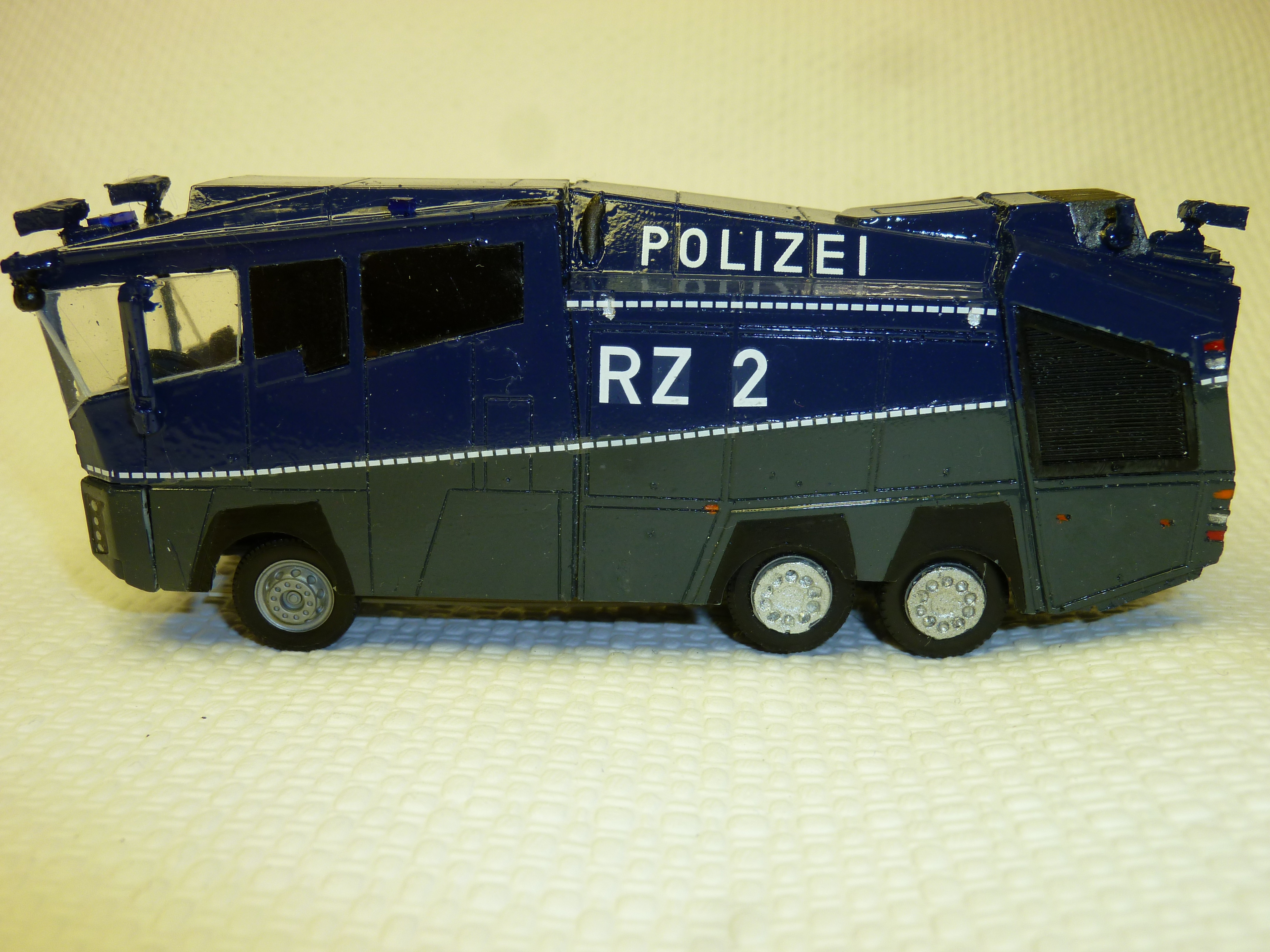 Wasserwerfer 10000 " Cobra " Bundespolizeiabteilung  Ratzeburg " RZ 2 "