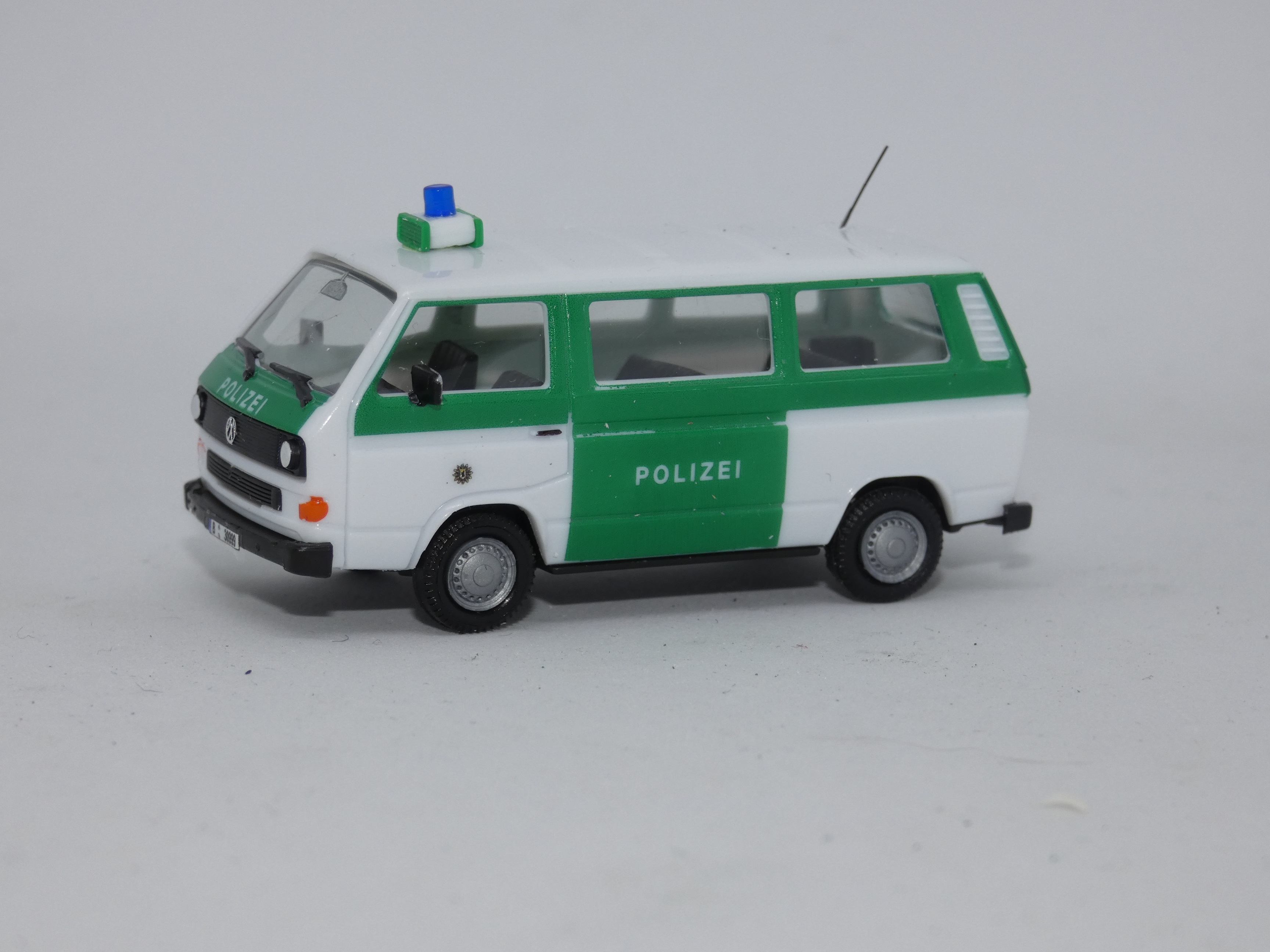 VW T 3 Bus Streifenwagen Polizei Berlin