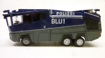Wasserwerfer 10000 " Cobra " Bundespolizeiabteilung Blumberg  " BLU  1 "