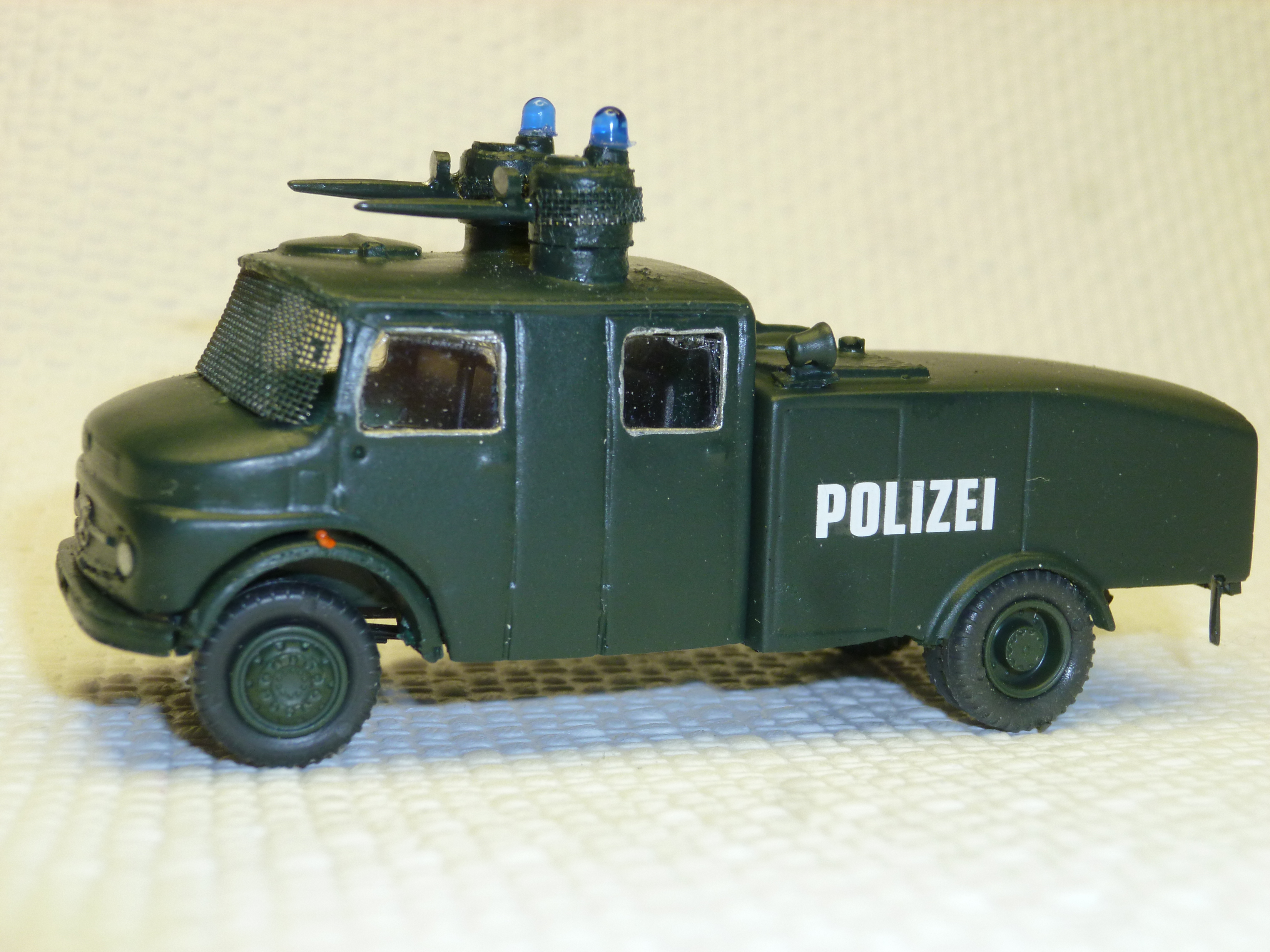 Wasserwerfer 4000 Polizei Sachsen